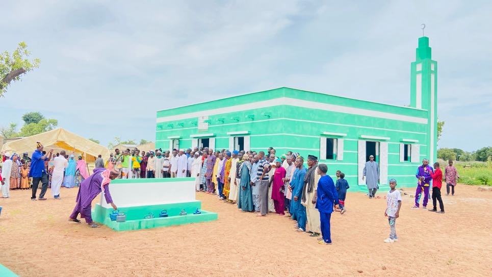 مسجد و بئر - مالي