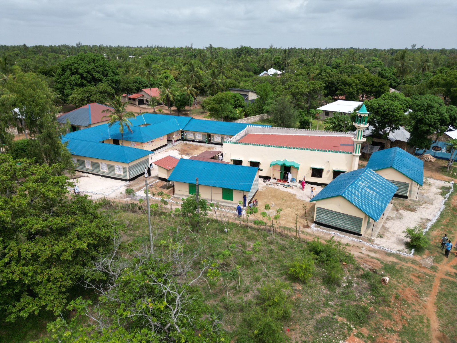 بناء مسجد عبد الرزاق قعود النبهان وزوجته فاطمه الشمري رحمهما الله
